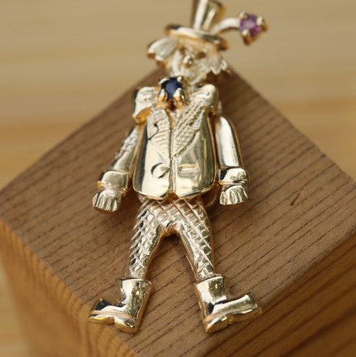 9ct solid yellow gold - 9ct, clown