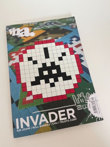 Invader vna magazine - invader, screen