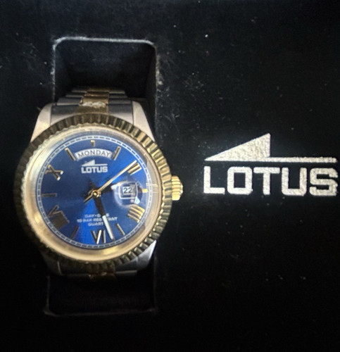 Lotus quartz day - day/date, blue
