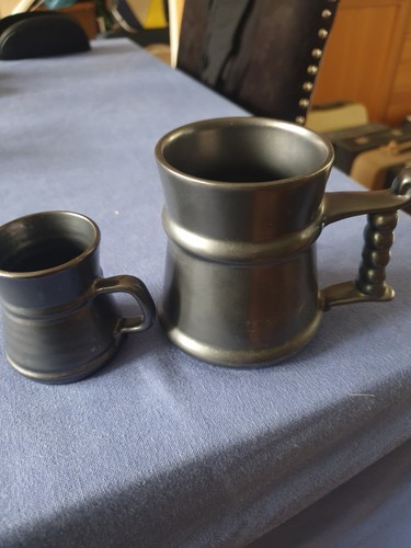 Prinknash abbey pottery - prinknash, half
