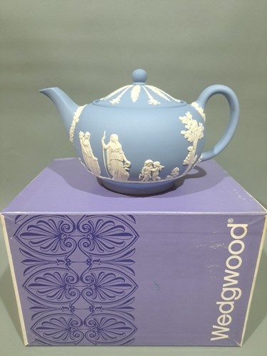 Wedgwood jasper ware - ware, blue