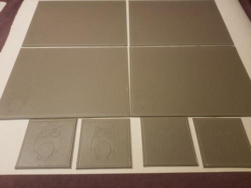 Set placemats and - placemats,