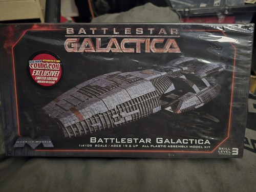 Battlestar galactica model - battlestar,