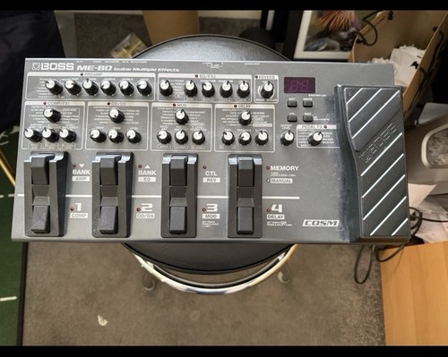 Boss guitar - me-80,