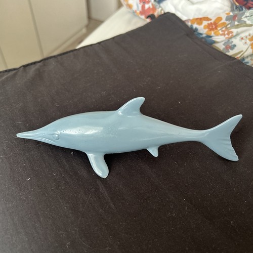 Unique invicta ichthyosaurus - unique,