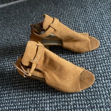 Women's Sandals Size 4