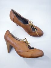 E-Vie size 7 (40) tan brown faux leather lace up cone heel court shoes