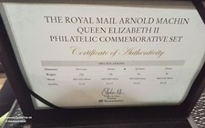 Royal Mail Arnold Machin QE II
