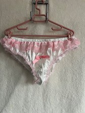 Cute Men’s White Frilly