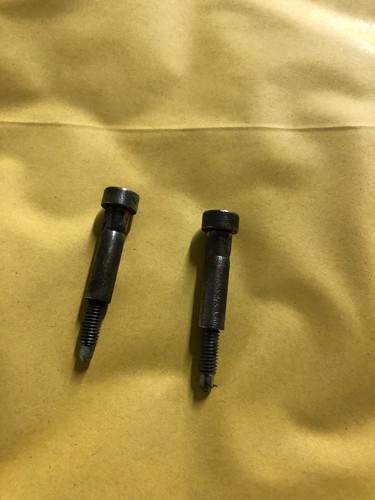Injector clamp bolts - 8,