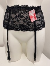 Black Deep 6" Lace Suspender