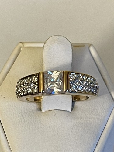 Gold tone cubic zirconia multi - tone,