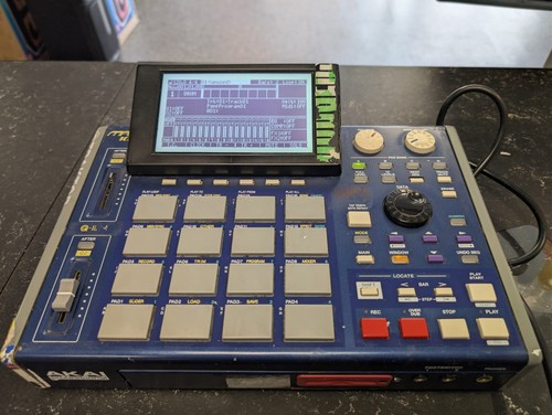 Akai mpc1000 with upgraded - akai,
