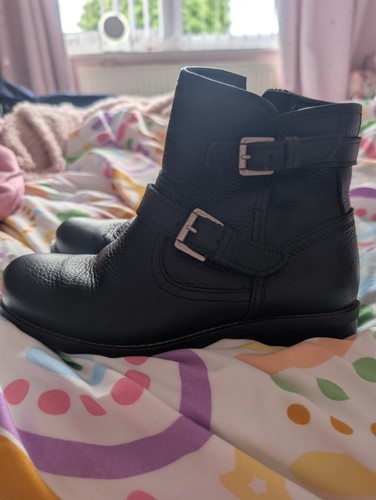 Ladies leather fat face boots - face,