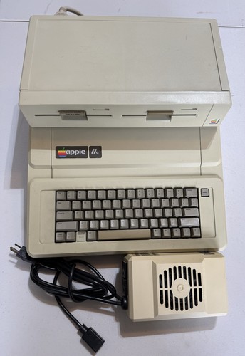Apple iie computer - apple,