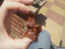1a Hand Carved wood netsuke mouse feeds another mouse collectable boxwood figure
