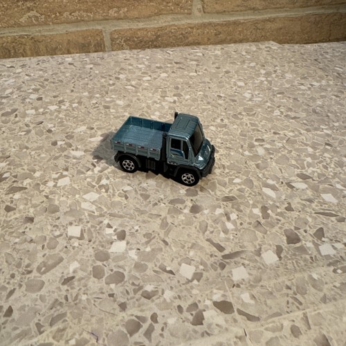 2006 matchbox light blue - 2006,