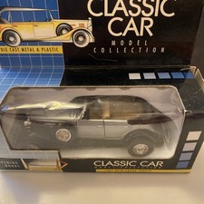 CLASSIC CAR MODEL COLLECTION -