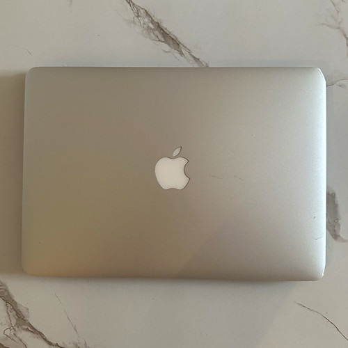 Apple macbook air early - apple,