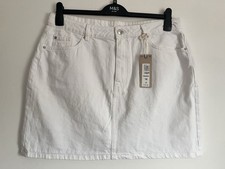 Woman’s New M&S White Denim Mini Skirt Size 16
