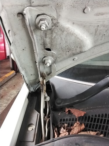 Bonnet hinge vauxhall corsa - hinge,