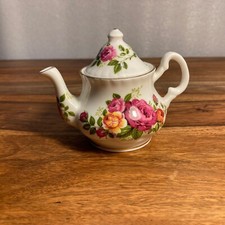 Crown Windsor miniature tea
