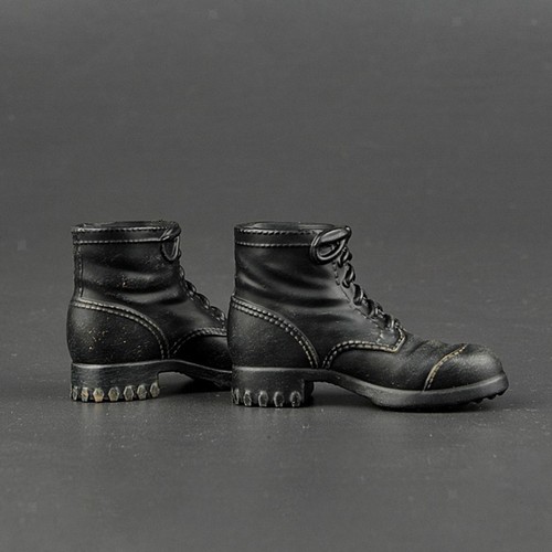 Scale figure boots - scale,