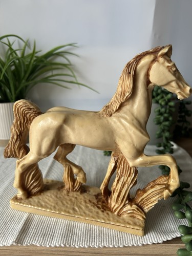 Vintage resin horse figurine - horse,