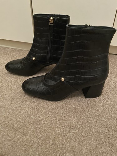 New black boots - new, size