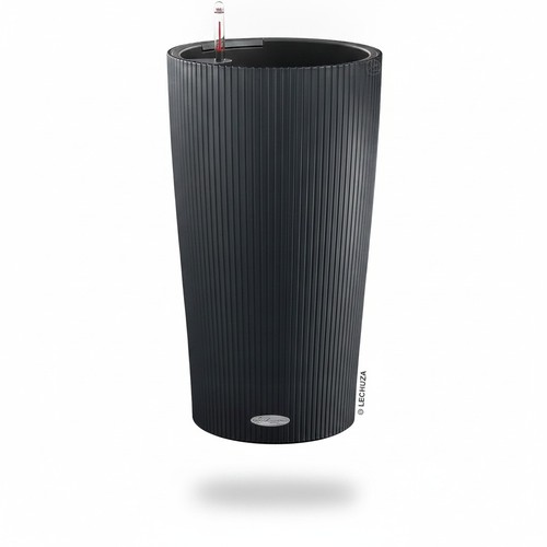 Self watering plant pot - self,