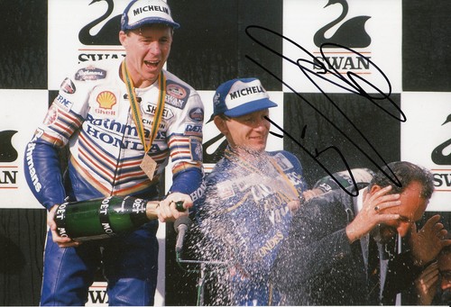 Wayne gardner hand signed - hand,