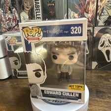 Funko Pop Twilight Saga Edward Cullen Hot Topic Exclusive #320 + Protector 