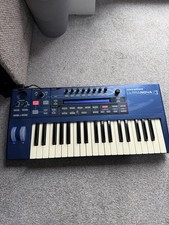 Novation Ultranova 37-Key Analog Modelling USB MIDI Keyboard Studio Synthesizer