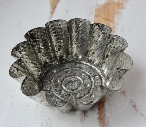 Vintage french fluted baking - fluted,