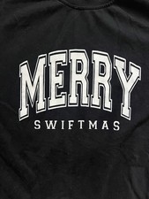 Taylor Swift Merry Swiftmas XL