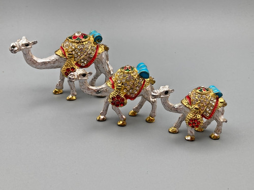 Camel metal and enamel - 3, x