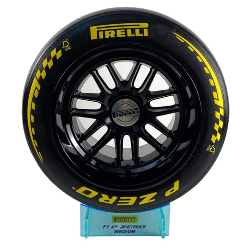 Pirelli wind tunnel tyre - wind, 1/2