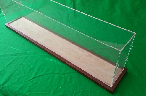 Acrylic display case - 35",