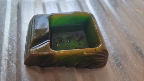 Carvacraft bakelite ash tray - bakelite,