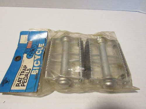 Vintage 1983 rat - vintage,