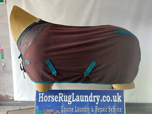 Used weatherbeeta horse - used, 5'9
