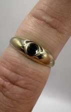 Hallmarked 9ct Gold (1.25g) Gypsy Style Ring With a Sapphire Setting Size L1/2