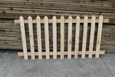 picket fence /  3 panels