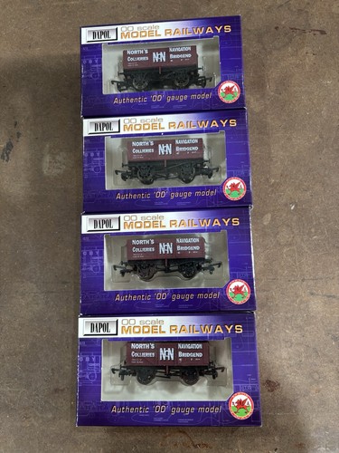 Dapol coal wagons north - coal, 4