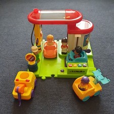 ELC Happyland Garage Playset With Sounds 4 Vehicles 5 Figures