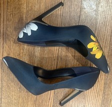 Stunning Ted Baker London