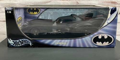Hot wheels batmobile - hot,