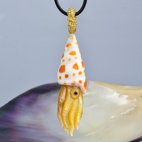 Octopus carved mother pearl - carved, mother-of-pearl