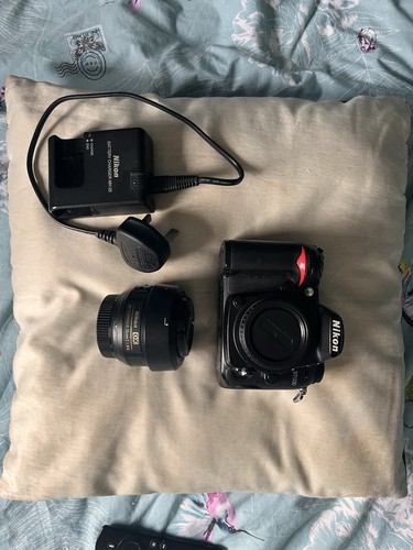 Nikon d7000 digital slr camera - digital,