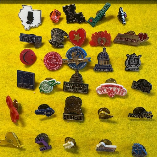 Job lot pin badges - 30,